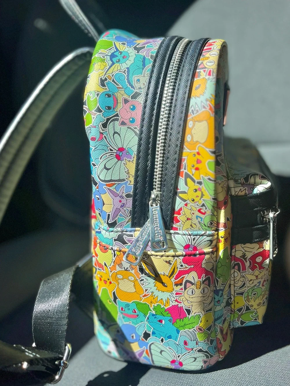 NWOT Loungefly Rainbow Ombre Pokemon Gen 1 Multicolor Mini Backpack Eeveelutions